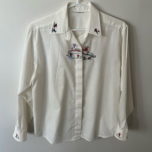 🤩 3 for $20 / Winter Scene Embroidered White Button-Up